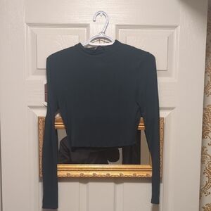 Elegant Black Long Sleeve Crop Top